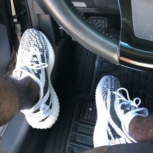 Adidas Yeezy 350 Zebra